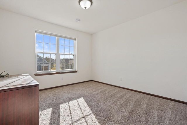 N42W22770 Beacon COURT, Pewaukee, WI 53072