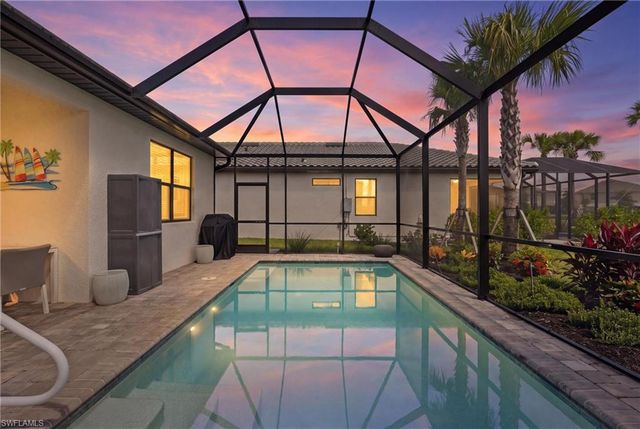 1880 Sierra CT, Naples, FL 34120
