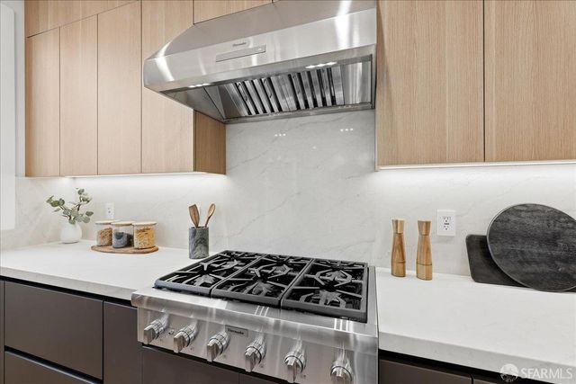 554 18th Avenue, San Francisco, CA 94121