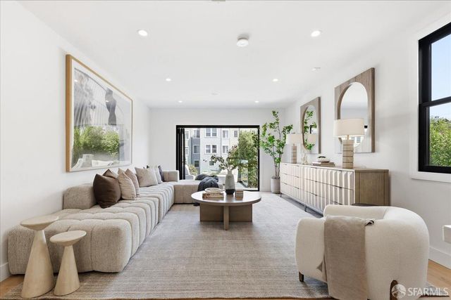 554 18th Avenue, San Francisco, CA 94121