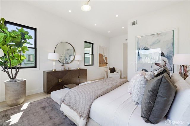 554 18th Avenue, San Francisco, CA 94121