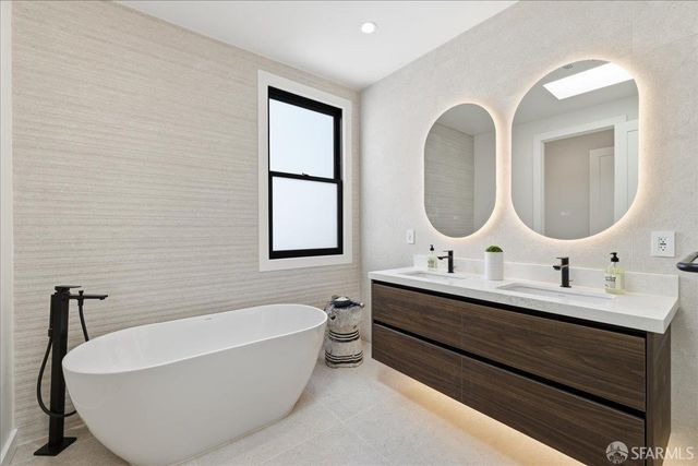 554 18th Avenue, San Francisco, CA 94121