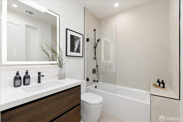 554 18th Avenue, San Francisco, CA 94121