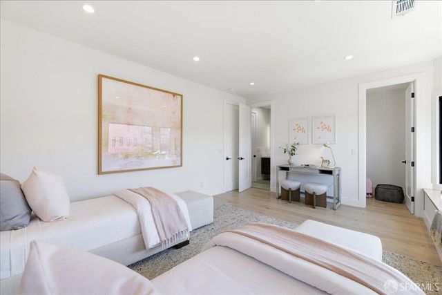 554 18th Avenue, San Francisco, CA 94121