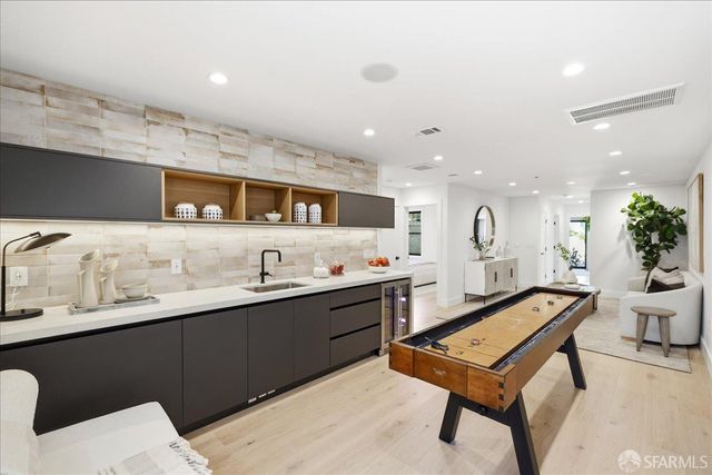 554 18th Avenue, San Francisco, CA 94121