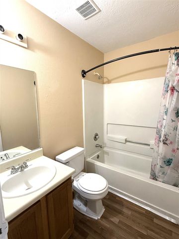 9023 Kalewood Drive, Houston, TX 77099