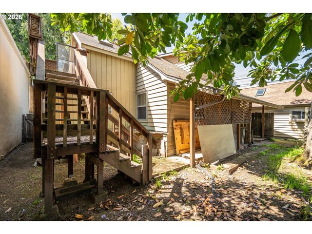 663 VAN BUREN St, Eugene, OR 97402
