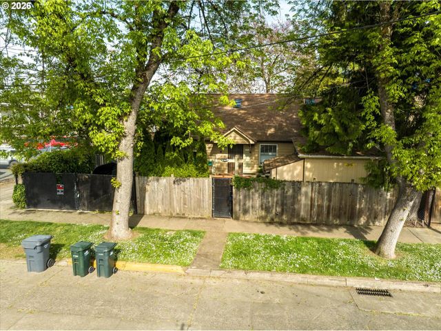 663 VAN BUREN St, Eugene, OR 97402
