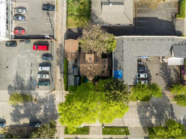 663 VAN BUREN St, Eugene, OR 97402