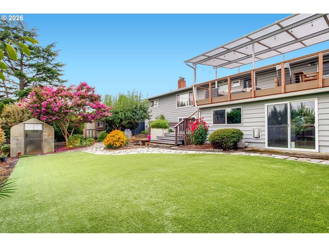 12010 Nw LOVEJOY St, Portland, OR 97229