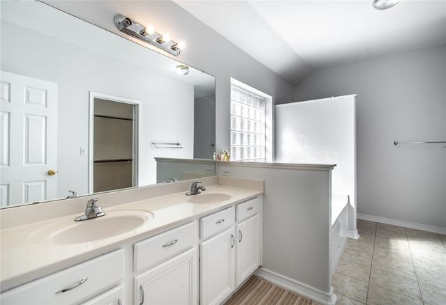 6010 Sutherland Dr, Corpus Christi, TX 78414