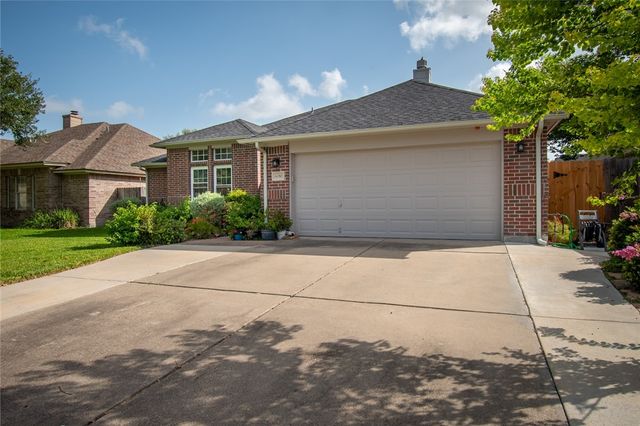 6010 Sutherland Dr, Corpus Christi, TX 78414