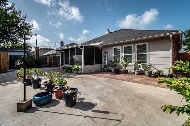6010 Sutherland Dr, Corpus Christi, TX 78414