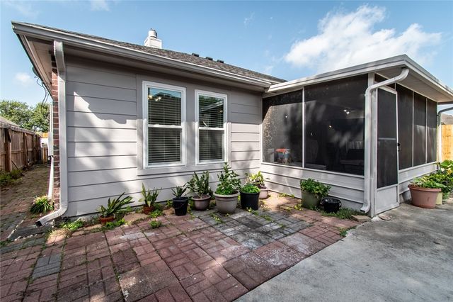 6010 Sutherland Dr, Corpus Christi, TX 78414