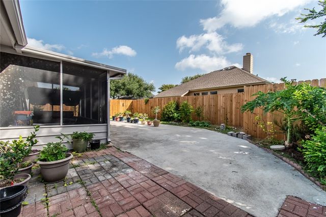 6010 Sutherland Dr, Corpus Christi, TX 78414