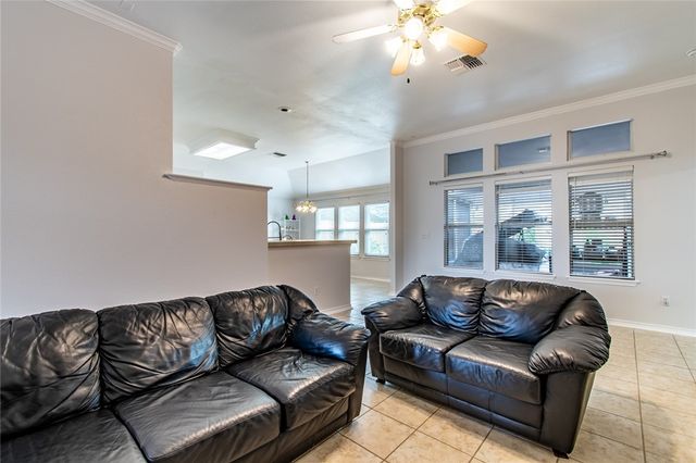 6010 Sutherland Dr, Corpus Christi, TX 78414