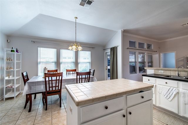 6010 Sutherland Dr, Corpus Christi, TX 78414