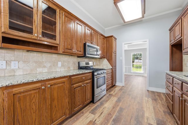 693 Mclaughlin Road, Woodway, TX 76712