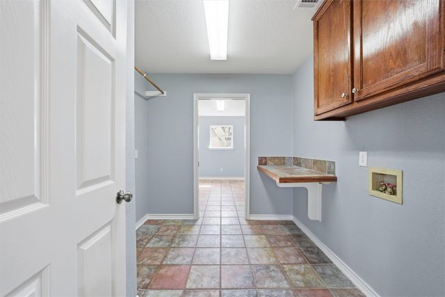 693 Mclaughlin Road, Woodway, TX 76712