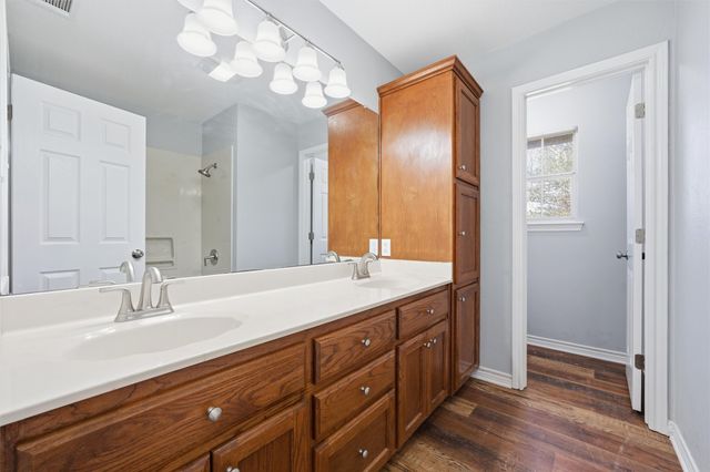 693 Mclaughlin Road, Woodway, TX 76712