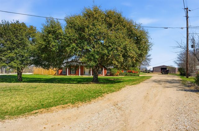 693 Mclaughlin Road, Woodway, TX 76712
