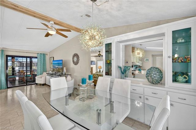 4 Oceans BLVD # 4, Naples, FL 34104