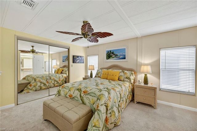 4 Oceans BLVD # 4, Naples, FL 34104