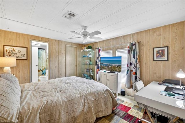 4 Oceans BLVD # 4, Naples, FL 34104