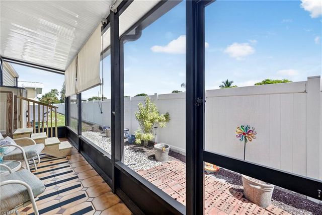 4 Oceans BLVD # 4, Naples, FL 34104