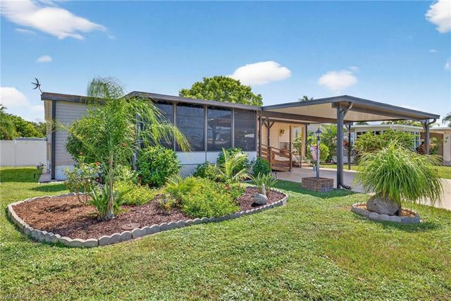 4 Oceans BLVD # 4, Naples, FL 34104