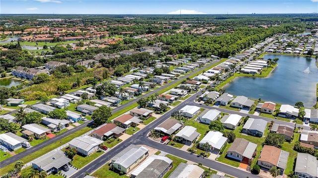 4 Oceans BLVD # 4, Naples, FL 34104