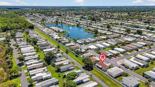 4 Oceans BLVD # 4, Naples, FL 34104