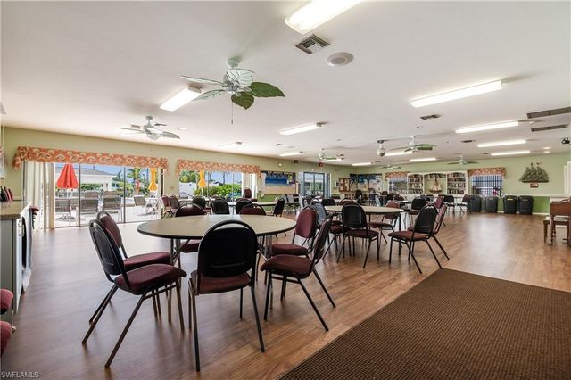 4 Oceans BLVD # 4, Naples, FL 34104