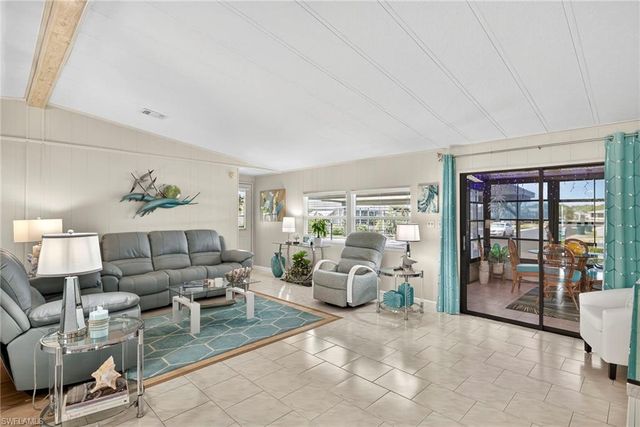 4 Oceans BLVD # 4, Naples, FL 34104