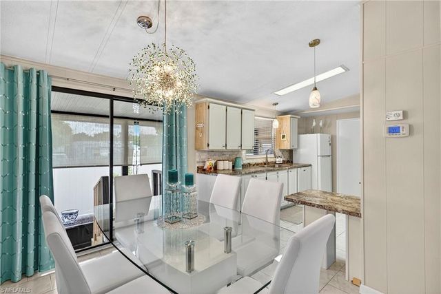 4 Oceans BLVD # 4, Naples, FL 34104