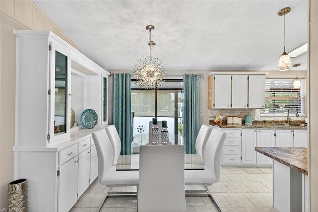 4 Oceans BLVD # 4, Naples, FL 34104