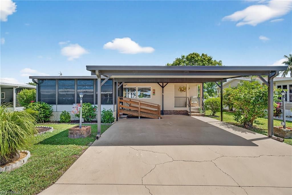 4 Oceans BLVD # 4, Naples, FL 34104