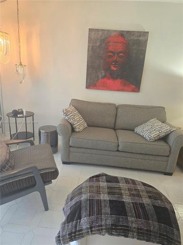 4001 Hillcrest Dr 909 909, Hollywood, FL 33021
