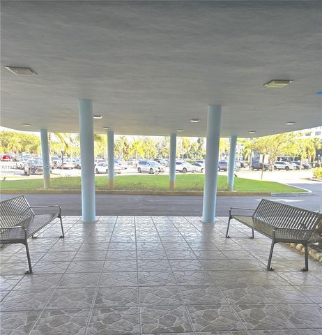 4001 Hillcrest Dr 909 909, Hollywood, FL 33021