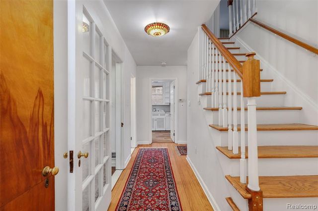 12935 Victoria Avenue, Huntington Woods, MI 48070