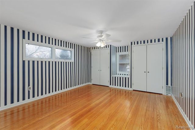 12935 Victoria Avenue, Huntington Woods, MI 48070