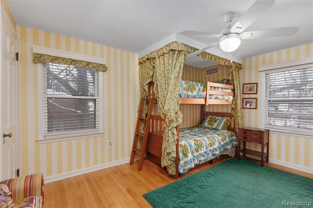 12935 Victoria Avenue, Huntington Woods, MI 48070