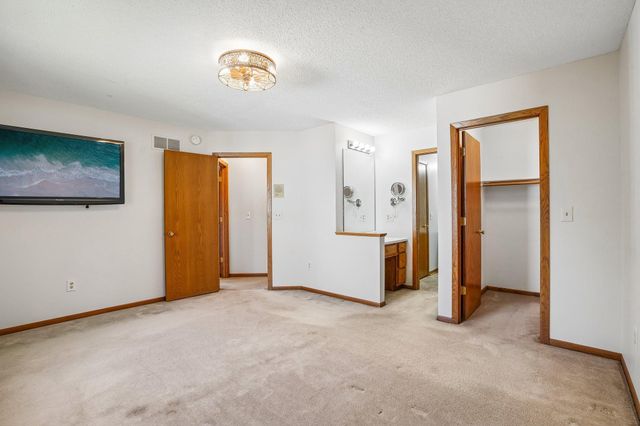 7175 Janero Avenue S, Cottage Grove, MN 55016