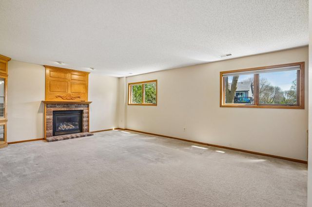 7175 Janero Avenue S, Cottage Grove, MN 55016