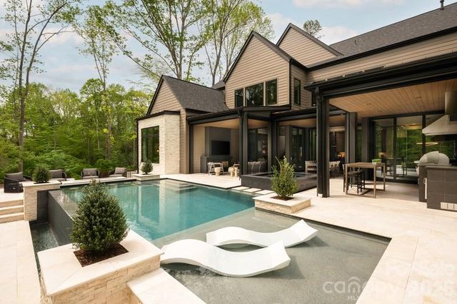 907 Osprey Bluff Court 1, Belmont, NC 29710