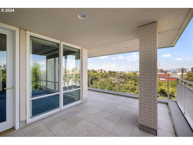 2020 Sw MARKET STREET Dr 101, Portland, OR 97201