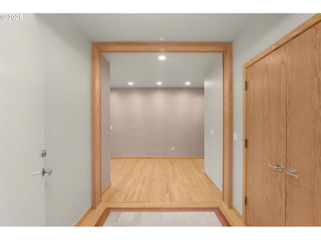 2020 Sw MARKET STREET Dr 101, Portland, OR 97201