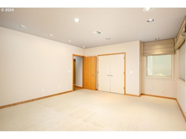 2020 Sw MARKET STREET Dr 101, Portland, OR 97201