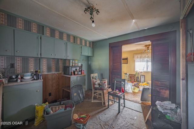 11820 Orion Lane, Neosho, MO 64850