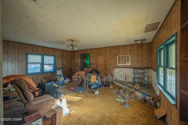 11820 Orion Lane, Neosho, MO 64850